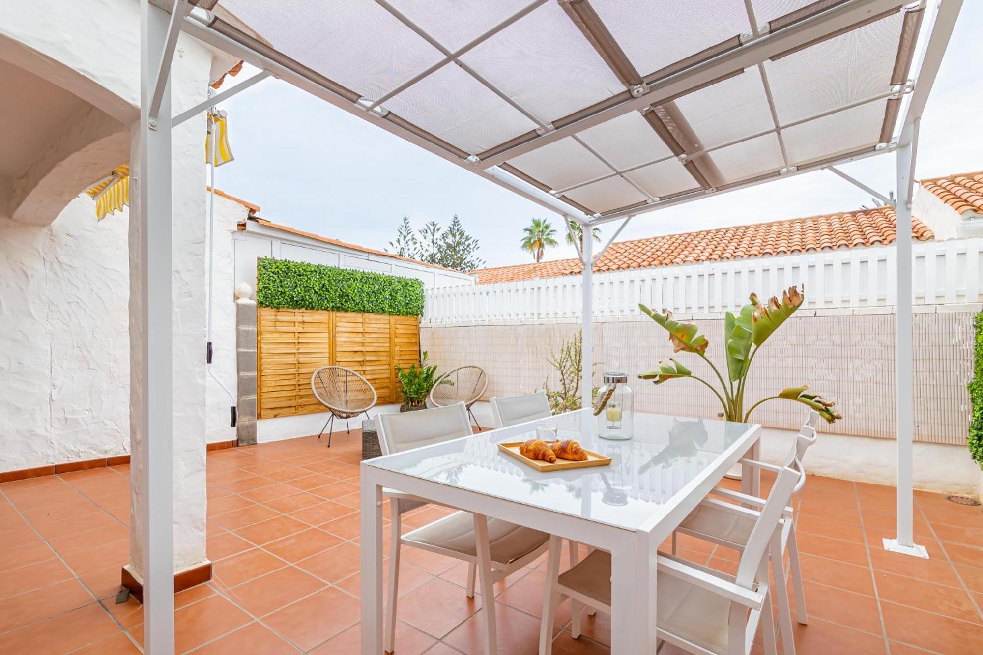 Canarian Holiday Home - Sunset Bungalow In Playa Del Ingles San Bartolomé المظهر الخارجي الصورة