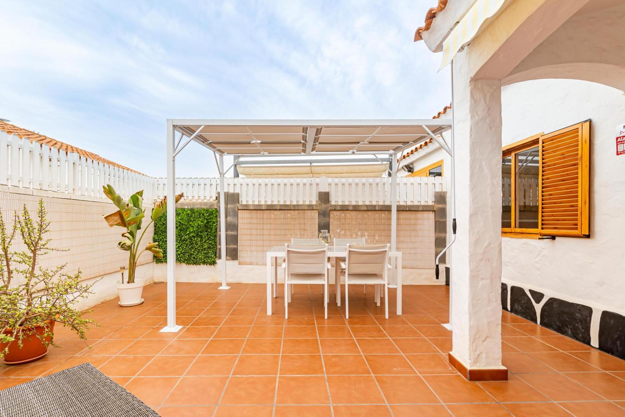 Canarian Holiday Home - Sunset Bungalow In Playa Del Ingles San Bartolomé المظهر الخارجي الصورة